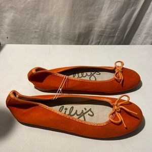 Lily’s orange fabric ballet flats size 5 NWT